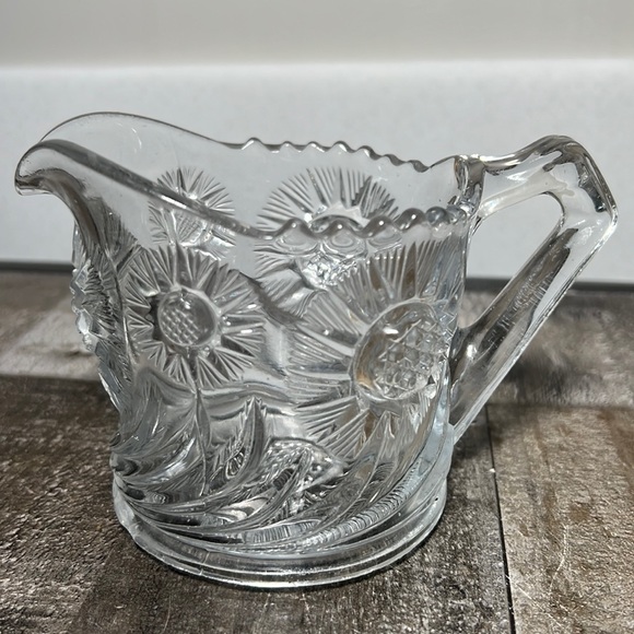 Vintage Crystal Creamer with A Sunflower Design - Picture 1 of 6